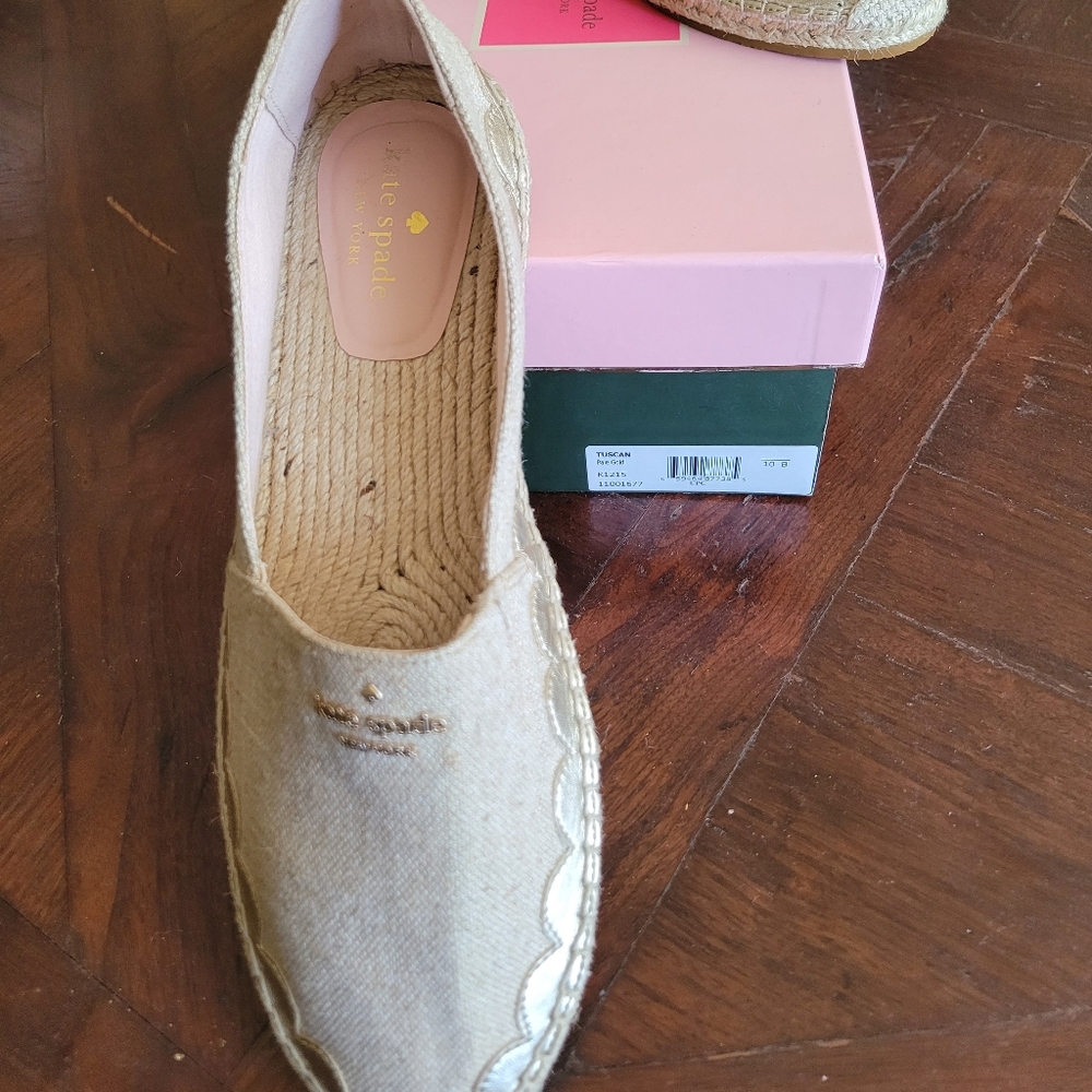 Kate Spade New York Tuscan Pale Gold Flat Women's Size 10